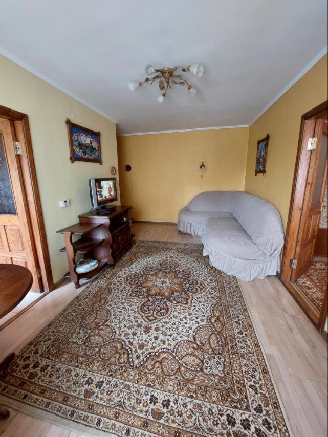 Apartment On Voli Avenue 21 Lutsʼk Екстериор снимка