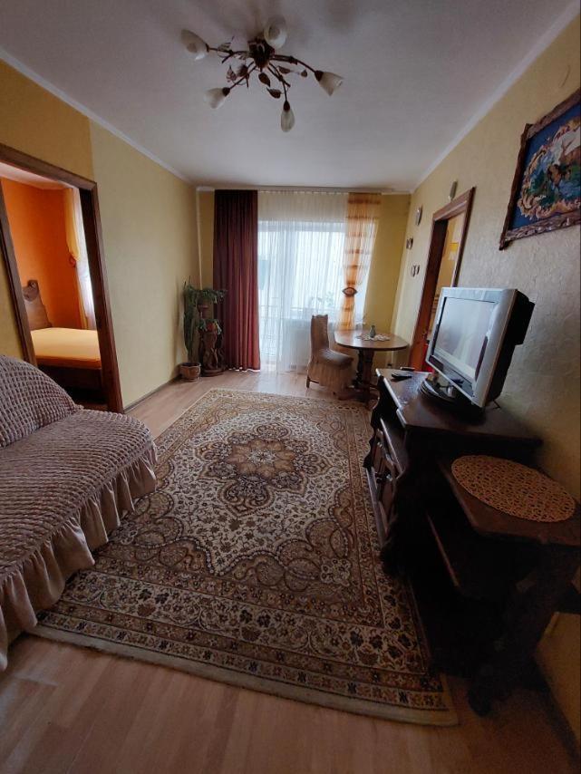 Apartment On Voli Avenue 21 Lutsʼk Екстериор снимка